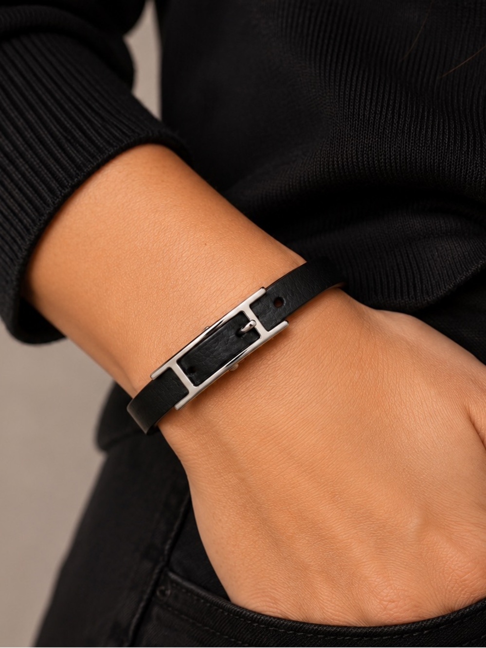 Hermes behapi Simple Tour Black Leather Bracelet